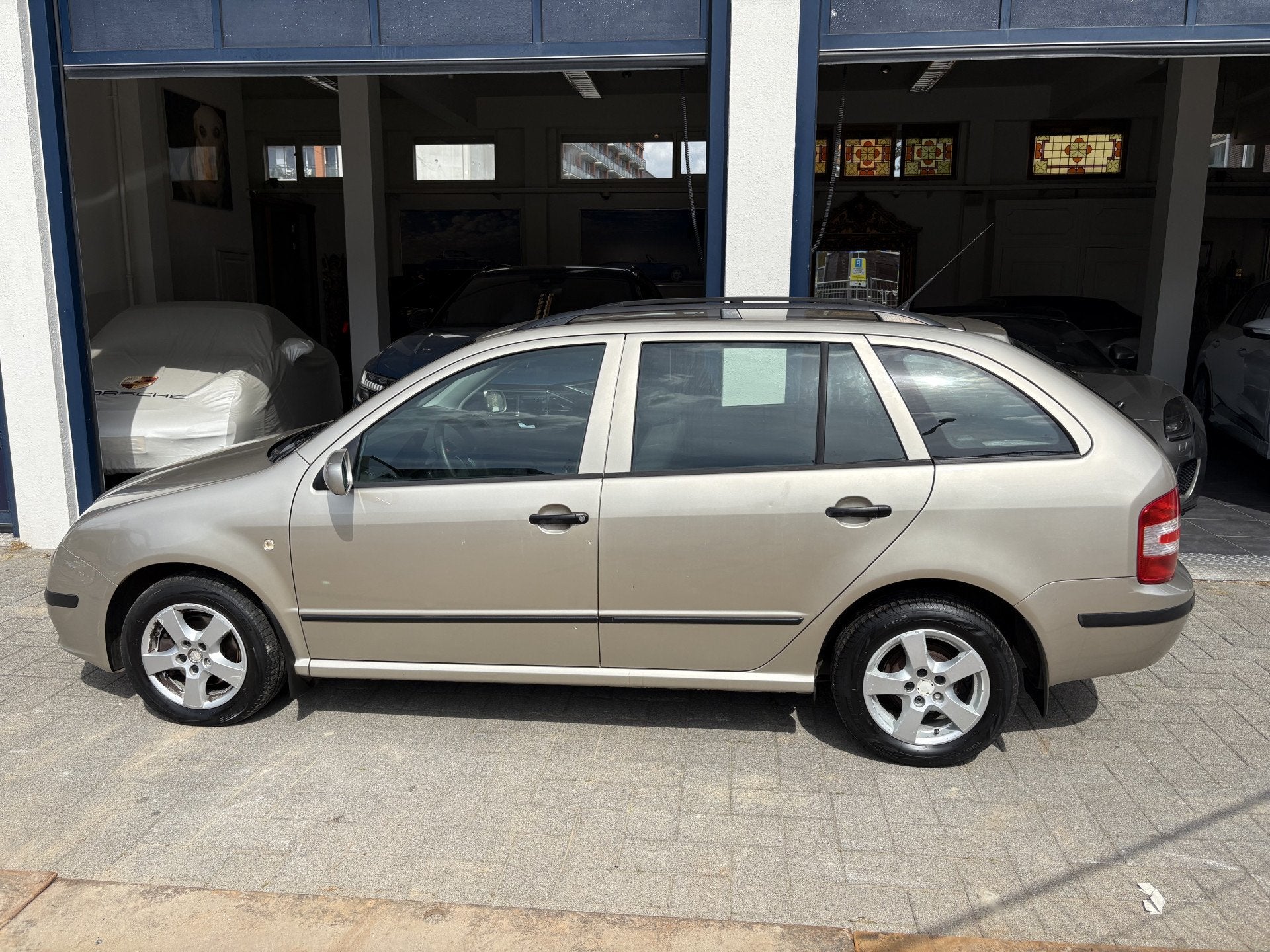Skoda Fabia Combi 1.4-16V Elegance NW APK/AUTOMAAT/NL AUTO, Auto's, Skoda, 450 kg, Gebruikt, 4 cilinders, Origineel Nederlands