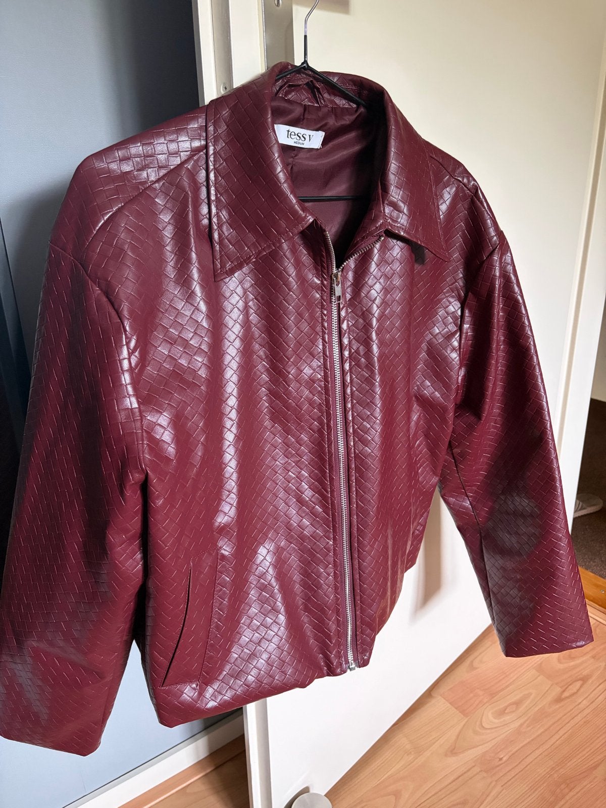 Tess V Leren Jas Bordeaux Rood Maat M, Ophalen of Verzenden, Nieuw, Maat 38/40 (M), Rood