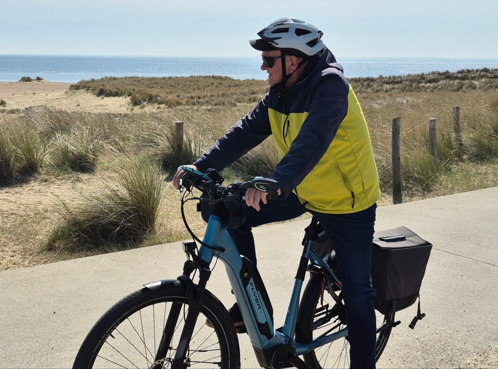Fietsvriend, Contacten en Berichten