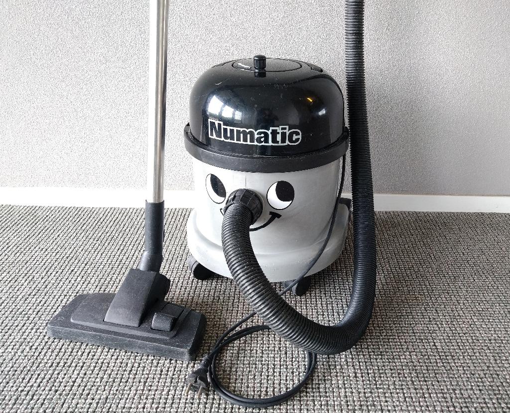 Numatic NVR370 Stofzuiger 850W - 1100W, Witgoed en Apparatuur, Stofzuigers, Gebruikt, Numatic, Minder dan 1200 watt, Stofzak, Ophalen