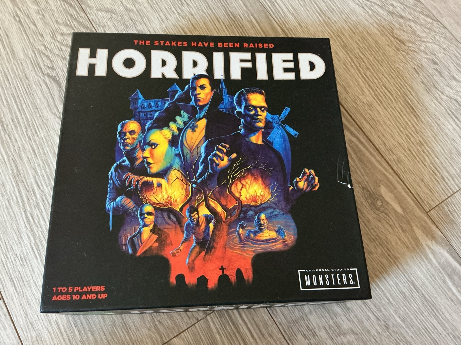 Horrified: Universal Monsters Bordspel, Een of twee spelers, Ophalen of Verzenden, Gebruikt