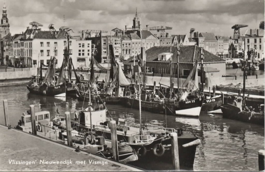 Vlissingen Nieuwendijk met Vismijn, Verzamelen, Verzenden, 1960 tot 1980, Ongelopen, Zeeland