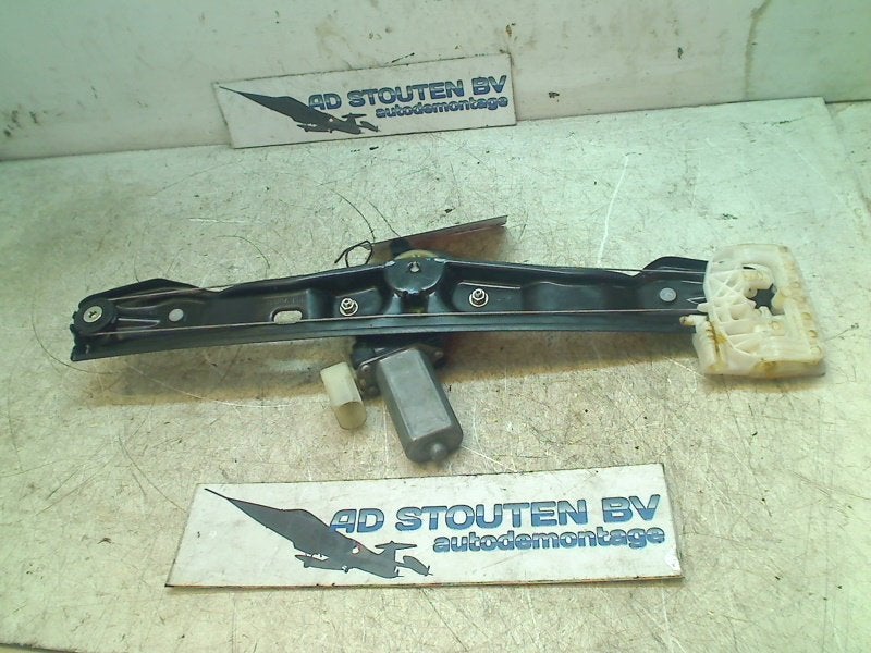 Raammechaniek Elek Links Achter BMW 3 serie (F30) 7351049, Gebruikt, Petuelring 130, München 80809, , Duitsland, BMW, Bayerische Motoren Werke AG