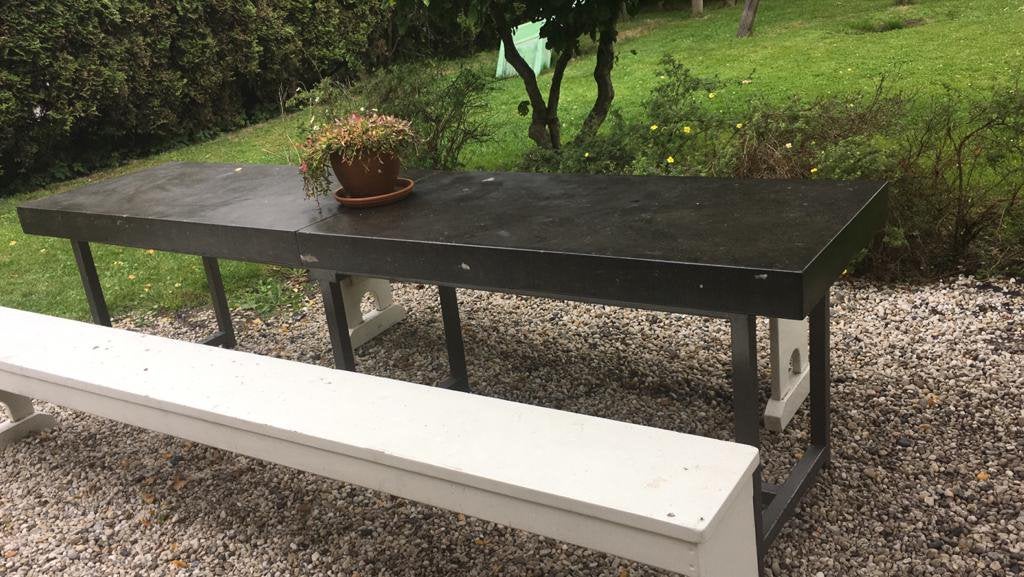Uniek belgisch hardstenen (10cm) tuintafel, Tuin en Terras, Ophalen, Zo goed als nieuw, Rechthoekig, Overige materialen