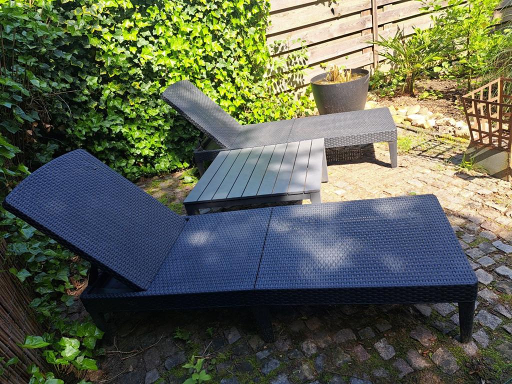 Set van 2 Keter ligbedden en loungetafel antraciet, Ophalen, Aluminium