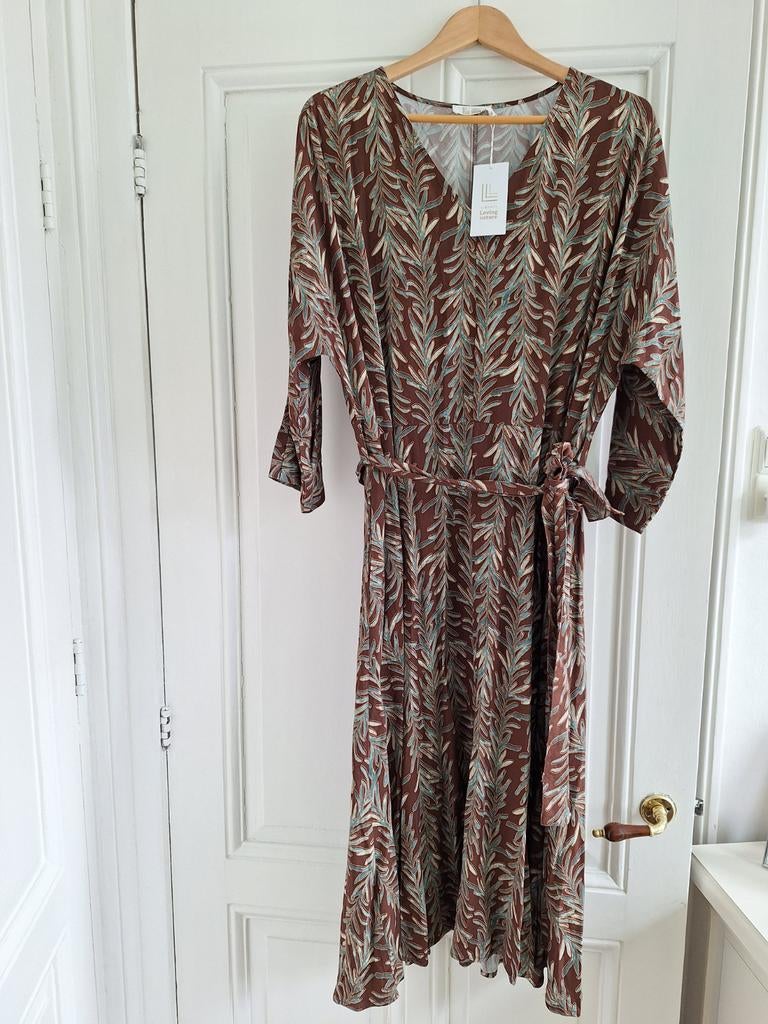 D-Klen, merk Loving Nature Jurk Cappuccino Bladprint Maat 44, Kleding | Dames, Bruin, Maat 42/44 (L), Nieuw, Ophalen of Verzenden