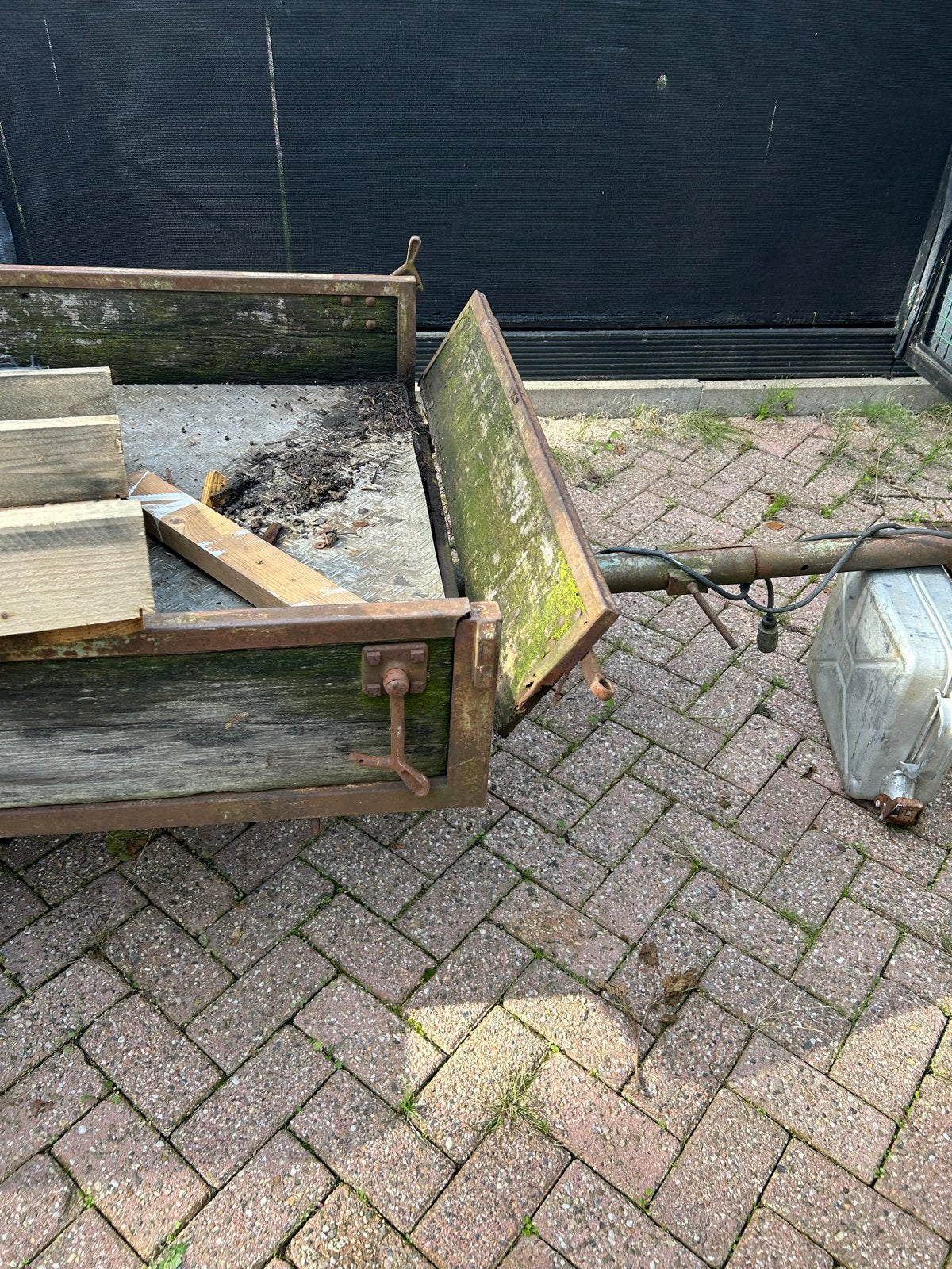 Oude aanhanger - Opknapper, Ophalen, Gebruikt