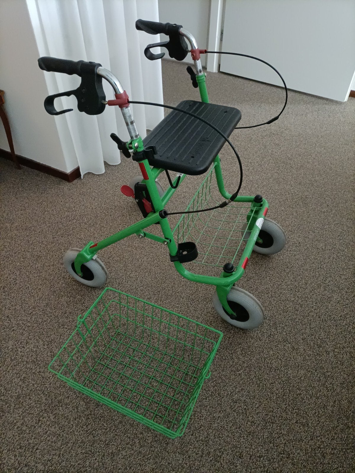 Rollator lichtgroen, Ophalen