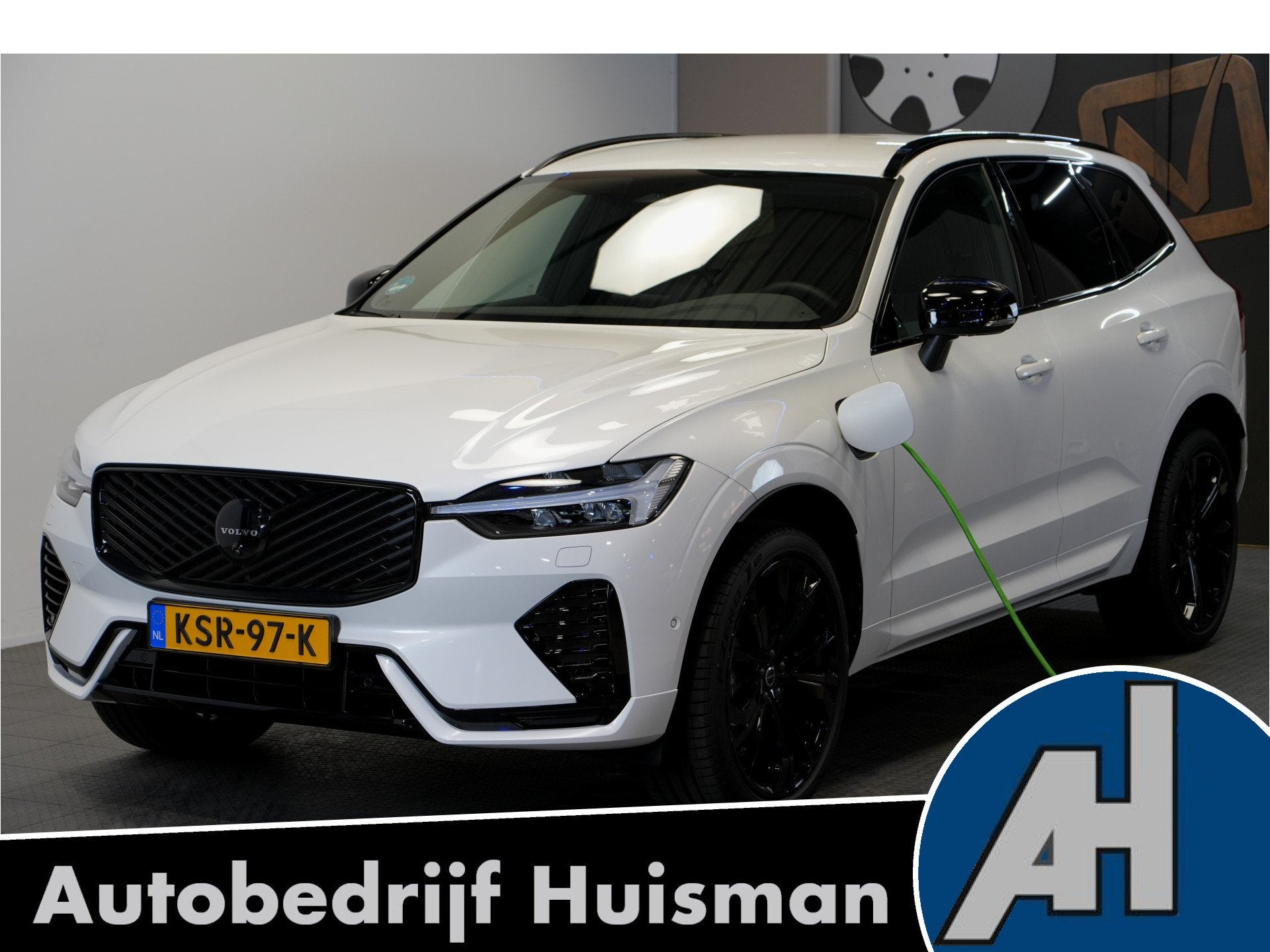 Volvo XC60 Volvo XC60 2.0 T6 AWD 293kW/399pk Aut8 Plug-in hy, Automaat, Gebruikt, Euro 6, 1969 cc