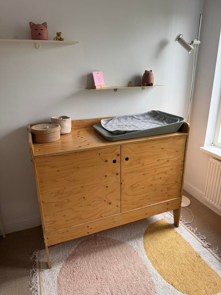 Piet Hein Eek commode / babykast van massief hout, Ophalen, 50 tot 70 cm, Opstaande rand, 100 cm of meer