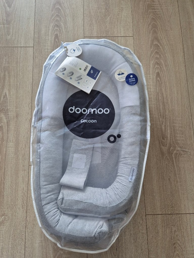 Doomoo baby cocoon/baby nestje, Ophalen of Verzenden, Zo goed als nieuw, Overige typen