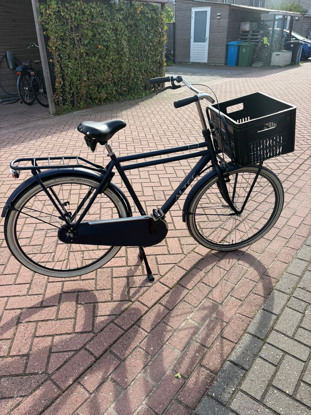 Altec Urban transportfiets 28 inch met krat, Overige merken, Terugtraprem, Gebruikt, Ophalen of Verzenden