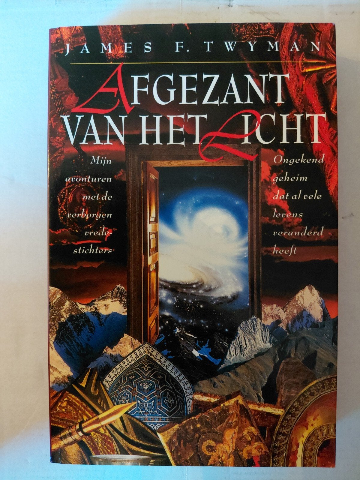 J.F. Twyman - Afgezant van het Licht, Ophalen of Verzenden, Zo goed als nieuw, J.F. Twyman