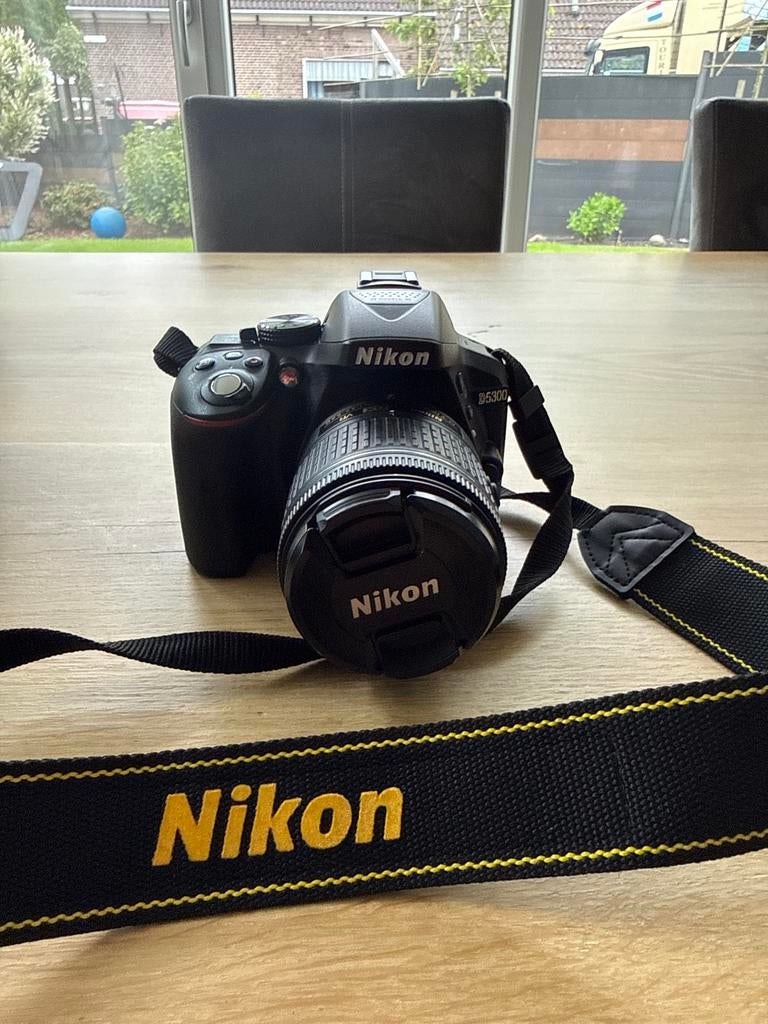 Nikon D5300 Spiegelreflexcamera met lens en accessoires, Ophalen, Spiegelreflex, Zo goed als nieuw, Nikon