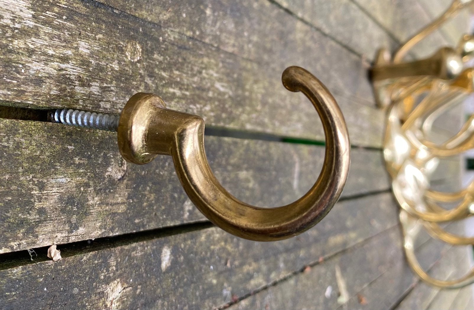 Messing haak met schroef, Ophalen of Verzenden