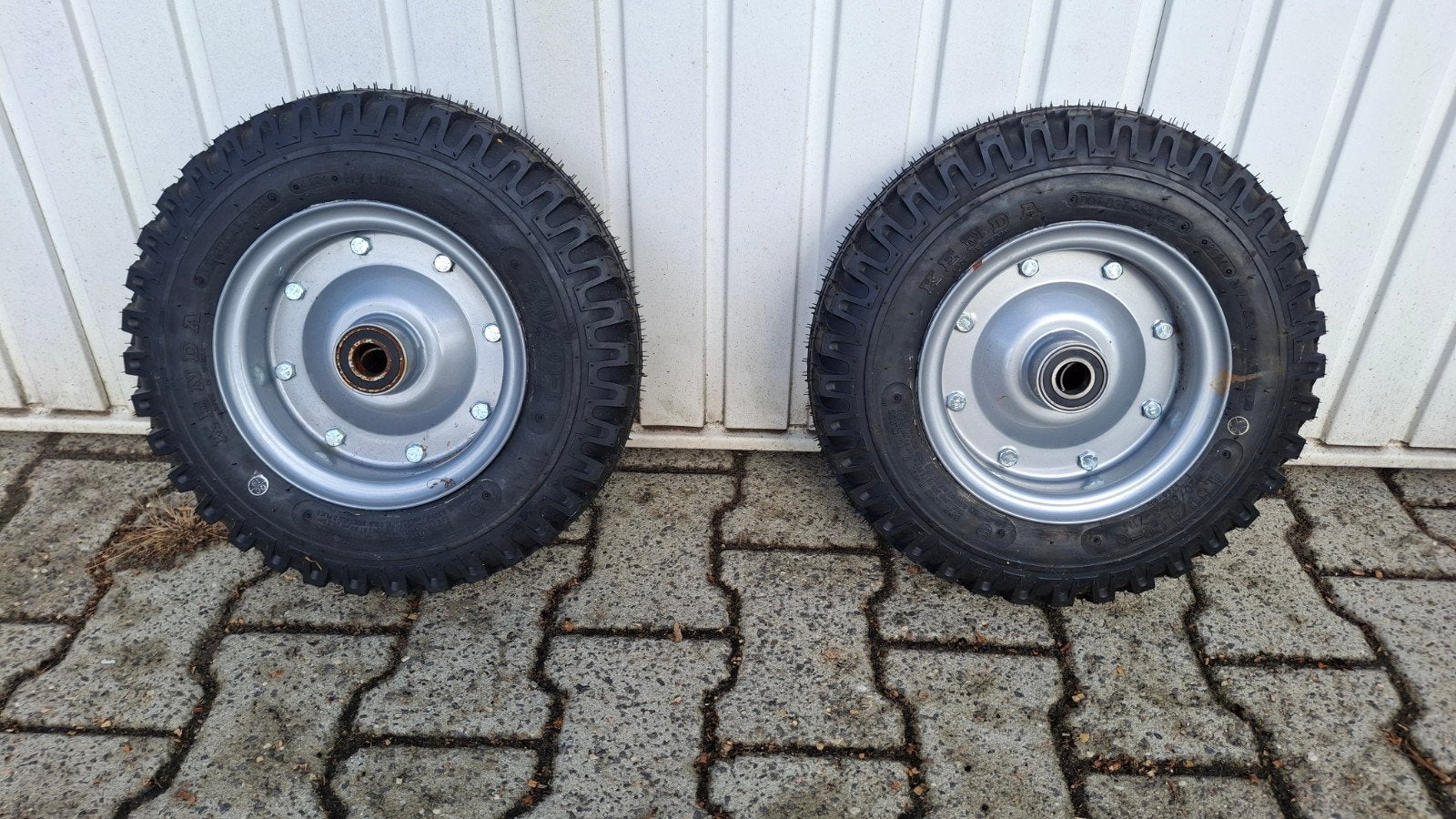 Nieuwe 8 inch banden en velgen 4.80/4.00-8, Ophalen, Nieuw
