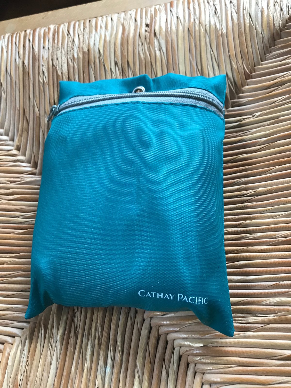 Travel kit Cathay Pacific, Verzamelen, Ophalen of Verzenden, Zo goed als nieuw, Overige typen
