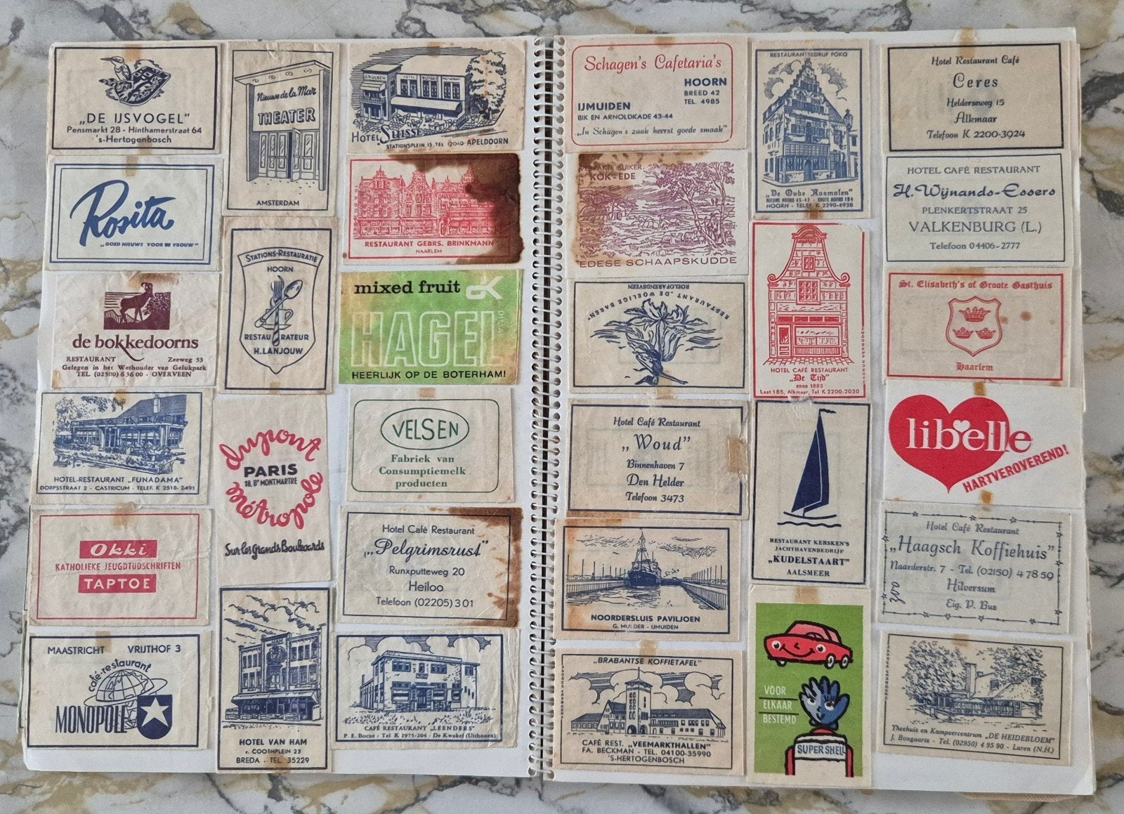 Unieke verzameling suikerzakjes in album, Ophalen