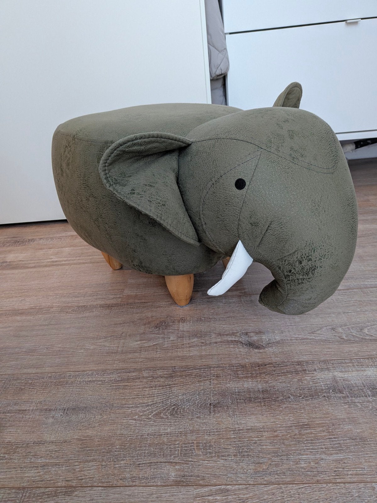 Leuke olifant poefje/krukje, Ophalen, Zo goed als nieuw, Overige typen