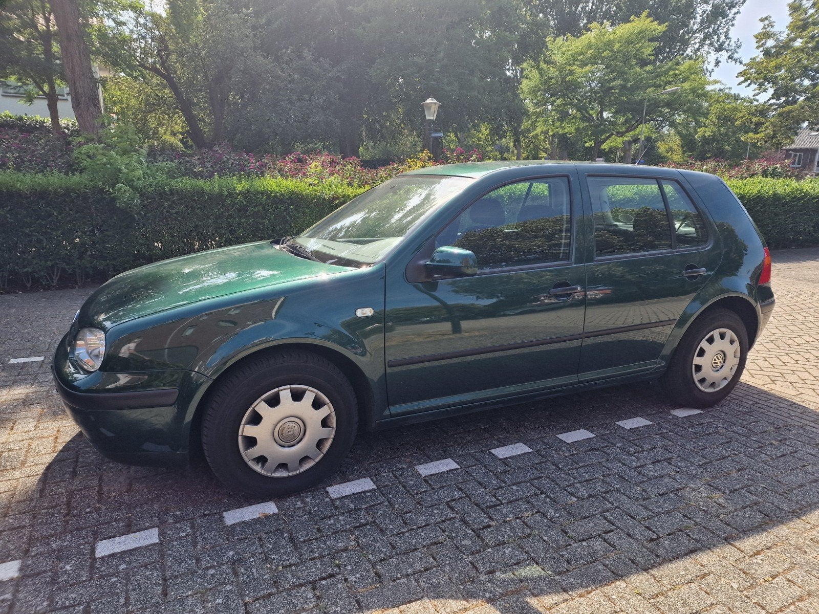 Volkswagen Golf 1.4 55KW 2000 Groen, 134.300 km, 74 pk, Zwart, 4 cilinders, 49 €/maand