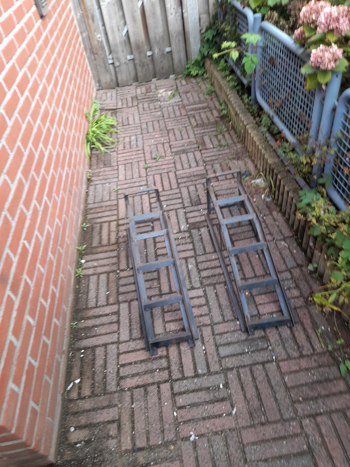 Stevige metalen oprijplaten (set van 2), Ophalen, Gebruikt, Minder dan 2 meter