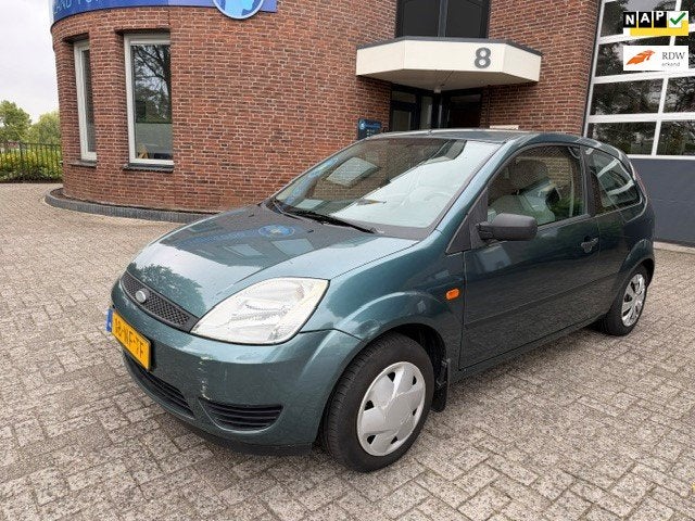 Ford Fiesta 1.25-16V Ambiente /bj.2003 / trekhaak / APK tot, Auto's, Voorwielaandrijving, Stof, 1242 cc, 4 cilinders