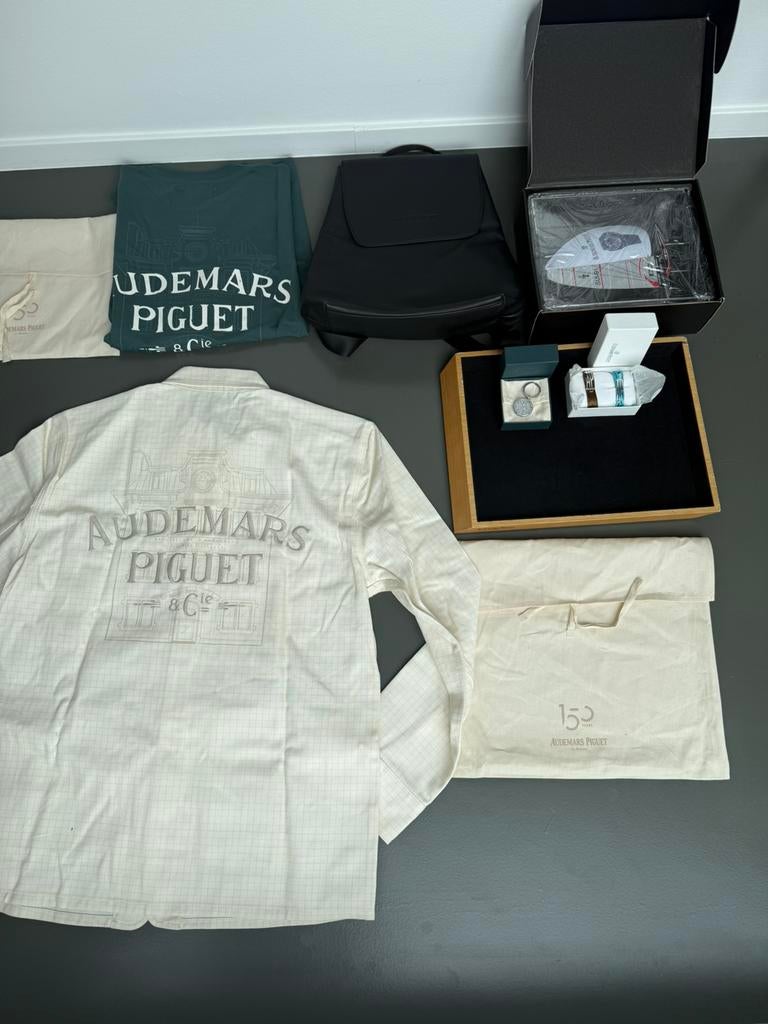Audemars Piguet dealer/display/promotie spullen, Sieraden, Tassen en Uiterlijk, Horloges | Heren, Ophalen of Verzenden, Zo goed als nieuw