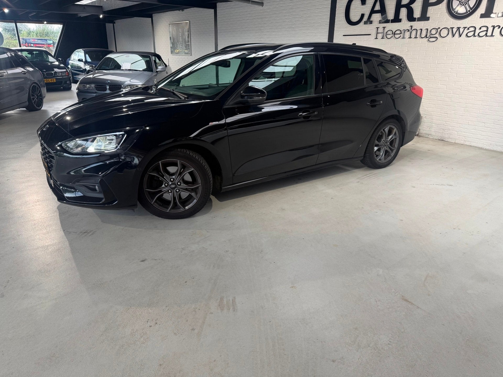 Ford Focus Wagon 1.5 EcoBoost Active Business ST Line 2020 C, Auto's, Gebruikt, Euro 6, Zwart, Handgeschakeld