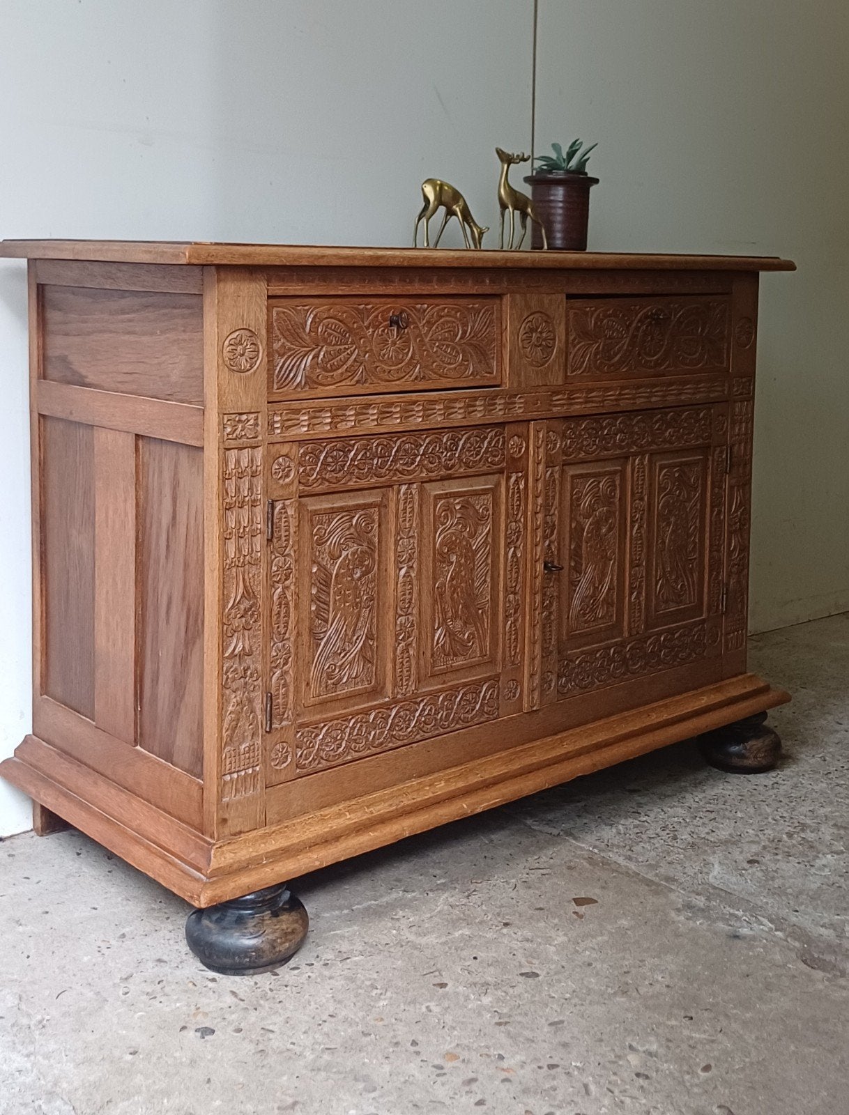 Pracht vintage antiek eiken houtsnijwerk dressoir kast, Ophalen