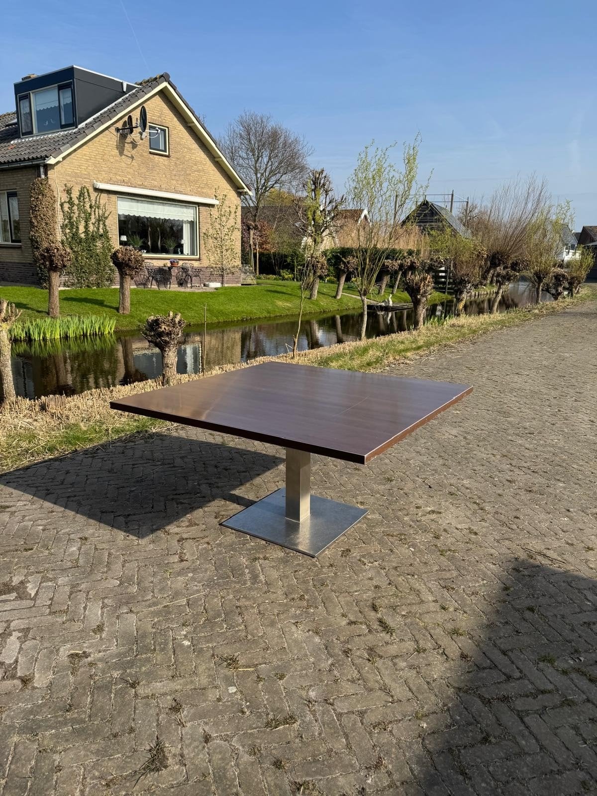 Mooie tafel, Vierkant, Ophalen of Verzenden, Vier personen, Overige houtsoorten