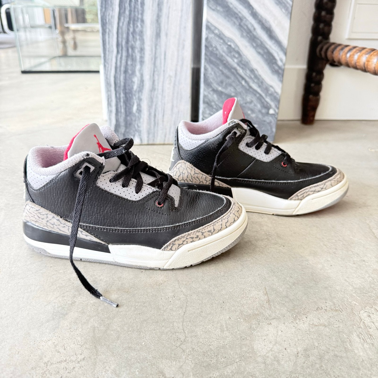 Nike Air Jordan 3 Retro "Black Cement" - Maat 33,5, Ophalen, Gebruikt, Jongen of Meisje, Sportschoenen