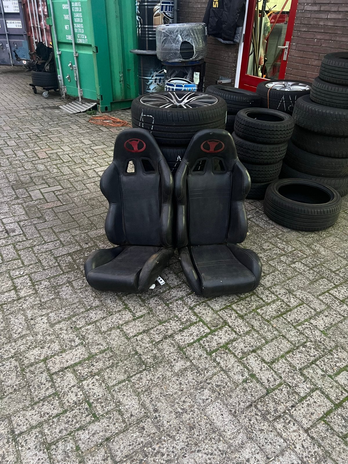 Sportstoelen - Zwart Leer - Set van 2, Ophalen, Gebruikt, Universele onderdelen