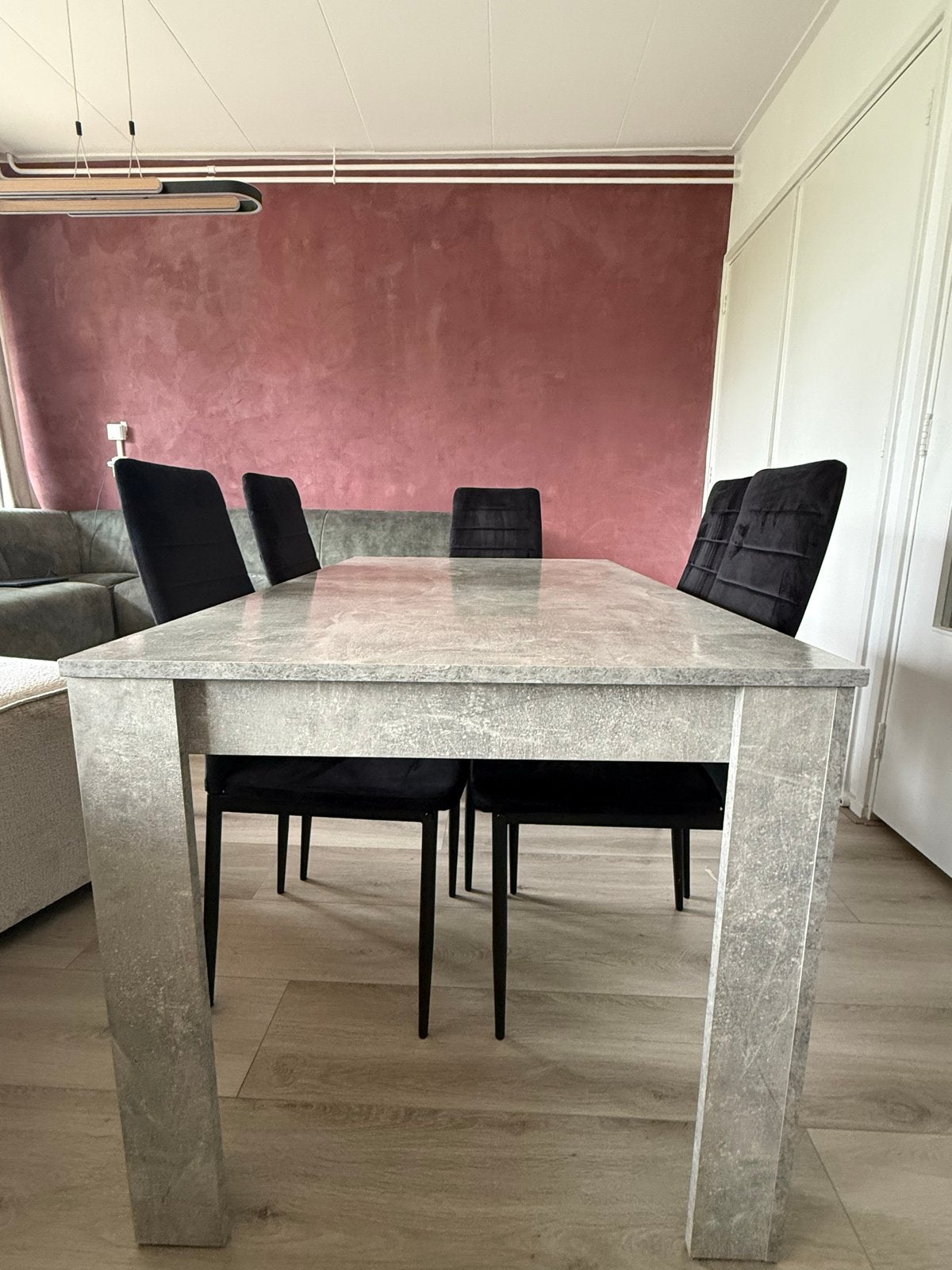 Moderne eettafel met betonlook  incl 5 stoelen, Huis en Inrichting, Tafels | Eettafels, Ophalen, Overige materialen, Gebruikt