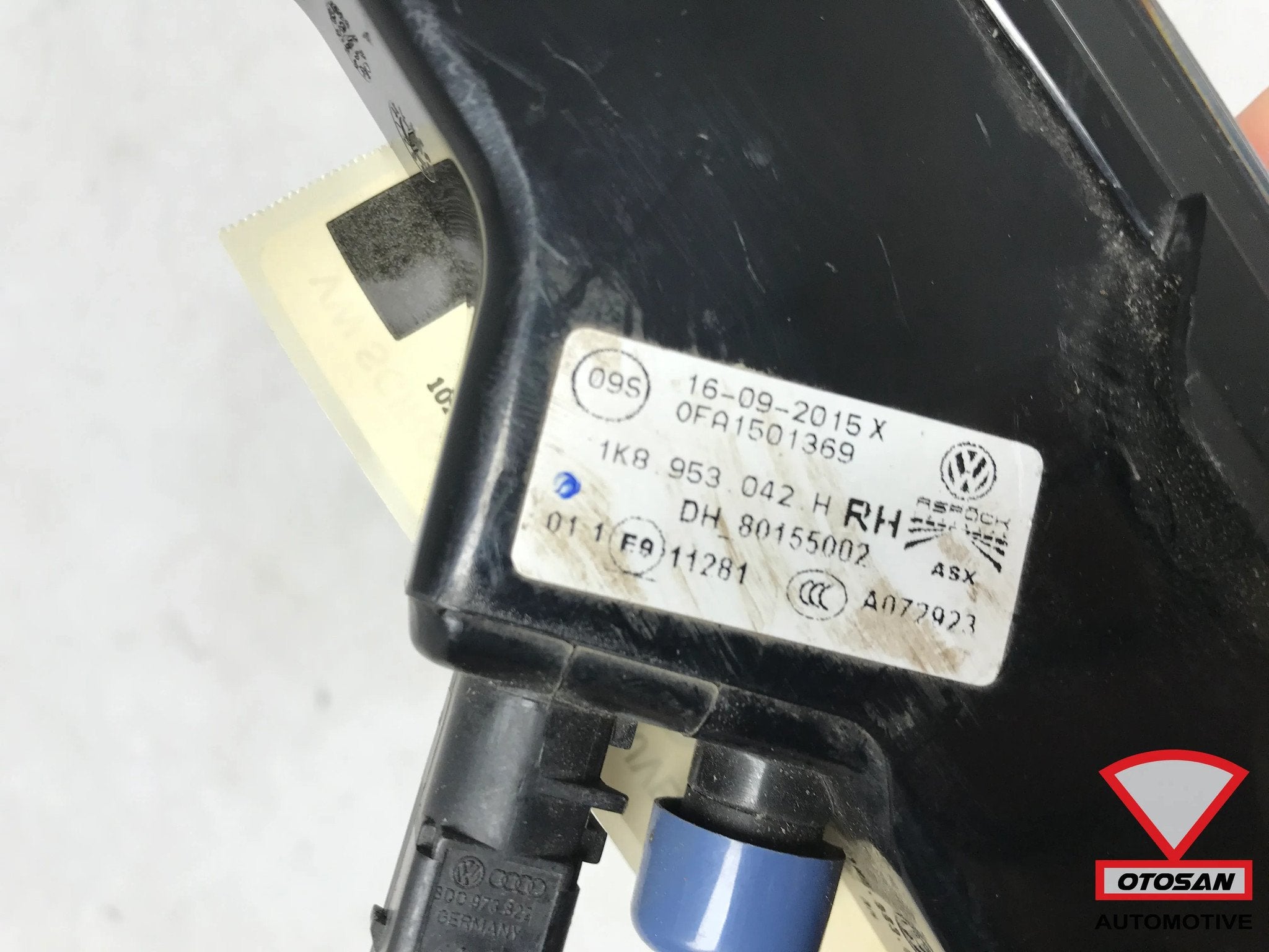 VW Scirocco Facelift LED Dagrijverlichting Rechts 1K8953042H, Gebruikt, Volkswagen, Volkswagen AG, Berliner Ring 2
38440  Wolfsburg, DE