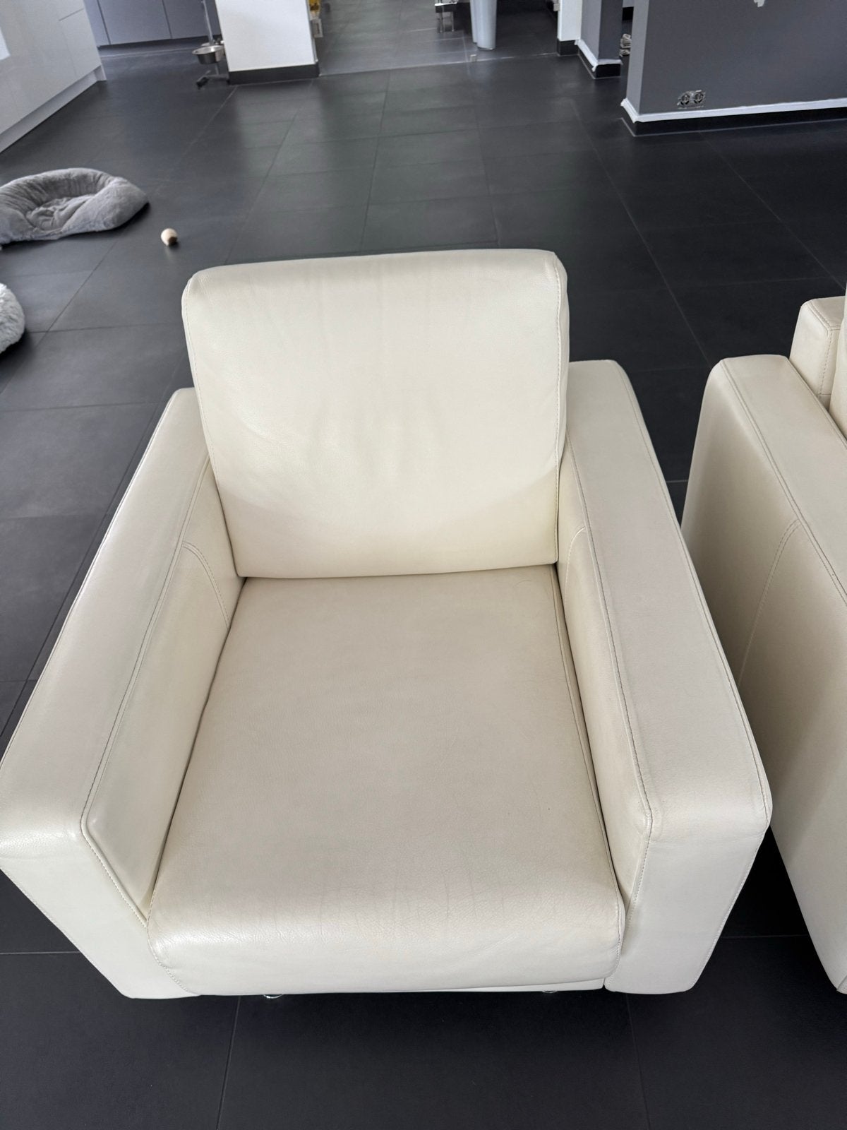 Leren fauteuil - Crème/wit - Modern design, Huis en Inrichting, Fauteuils, Gebruikt, Leer, 75 tot 100 cm, Ophalen