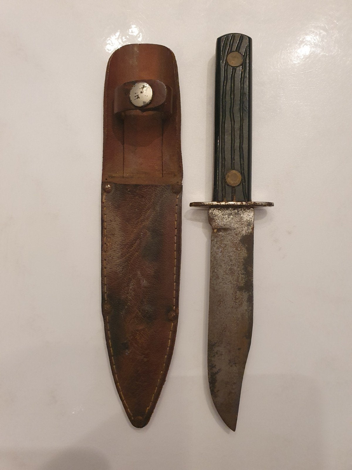 Vintage jachtmes met lederen schede, Verzenden