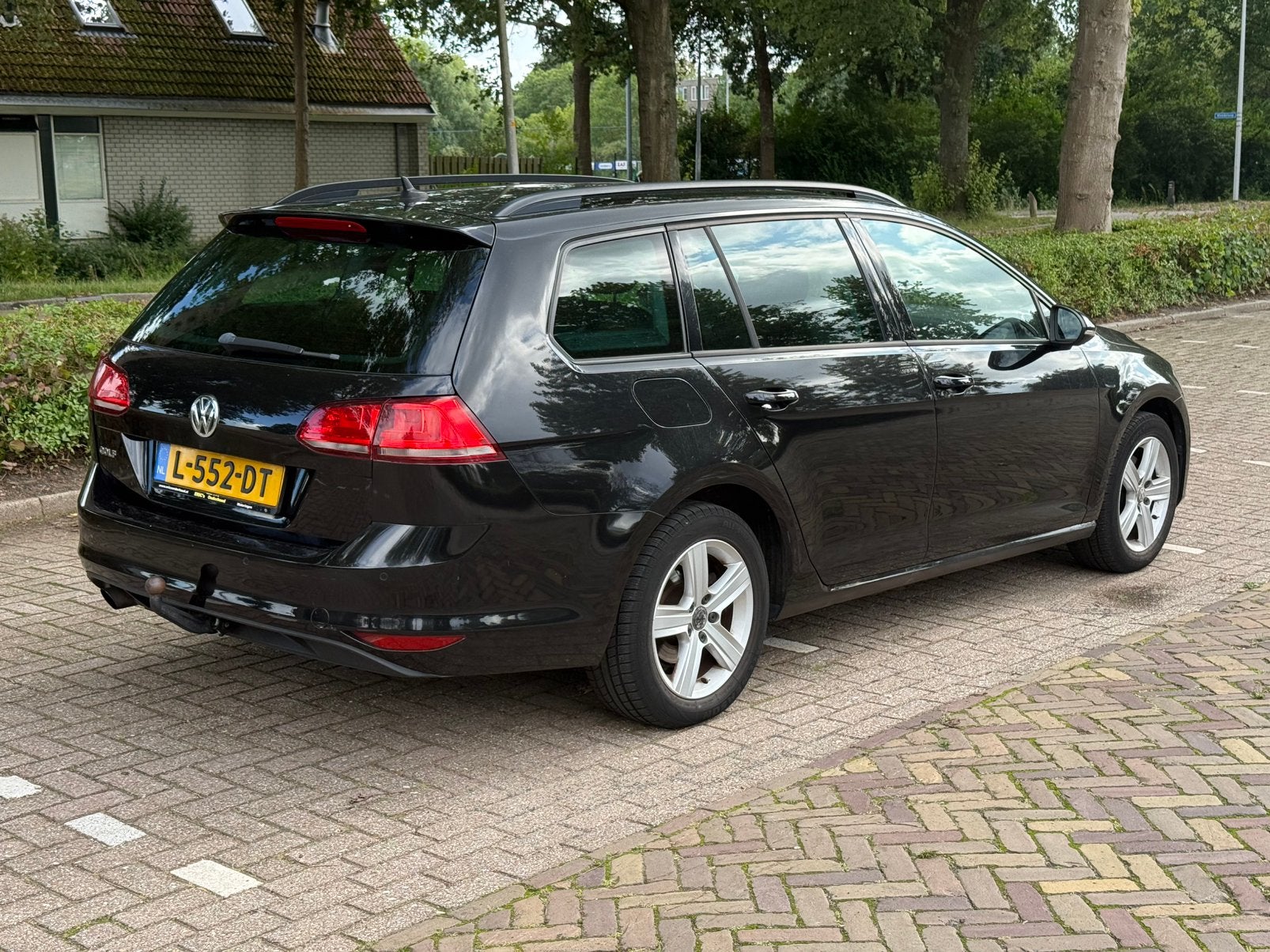 Volkswagen Golf 1.2 TSI Variant automaat DSG 2013 Zwart, Auto's, Stof, Zwart, 4 cilinders, Verwarmde buitenspiegels