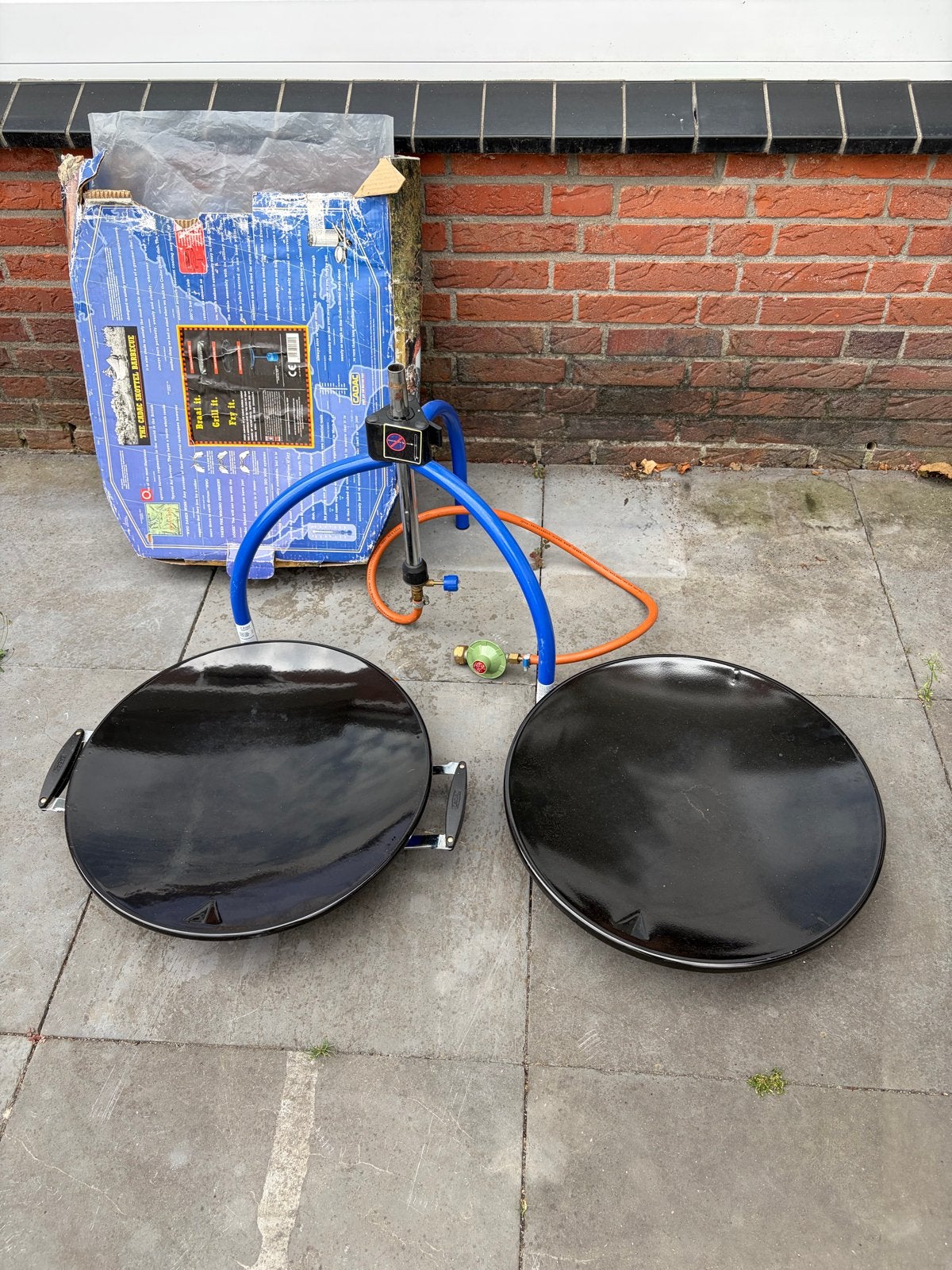 2x Cadac Skottelbraai met 1x onderstel en gasaansluiting, Ophalen, Gebruikt