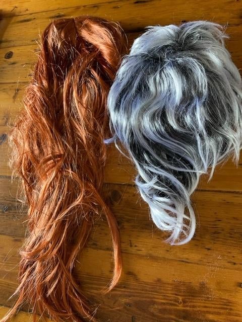 2 carnaval pruiken voor hem en haar, Ophalen of Verzenden, Nieuw, Hoed of Pruik, Carnaval