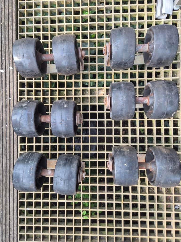 Set van 6 degelijke gebruikte boot trailer rollers, Watersport en Boten, Ophalen of Verzenden, Gebruikt, Overige typen
