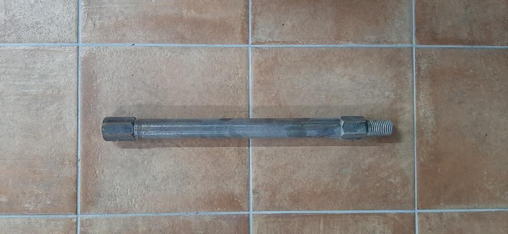 Diamantboor verleng buis met schroefdraad, Overige materialen, Gebruikt, Minder dan 2 meter, Rechte buis