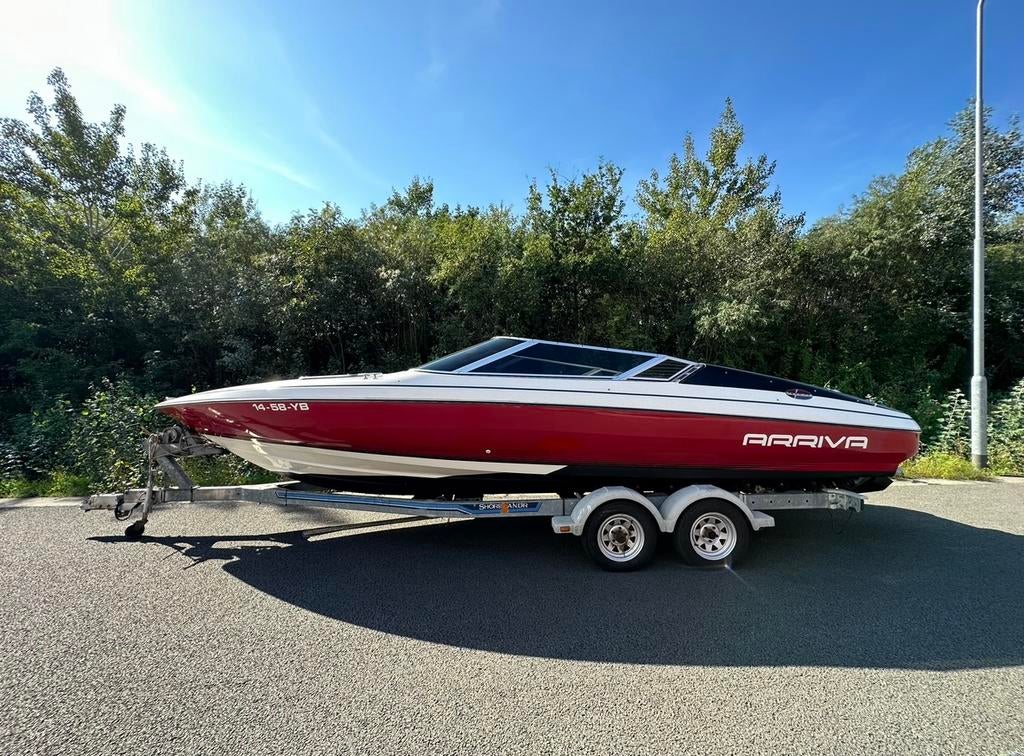 BAYLINER ARRIVA 2452 cuddy cabin, Watersport en Boten, Speedboten, Gebruikt, Benzine, 200 pk of meer, Polyester, Binnenboordmotor