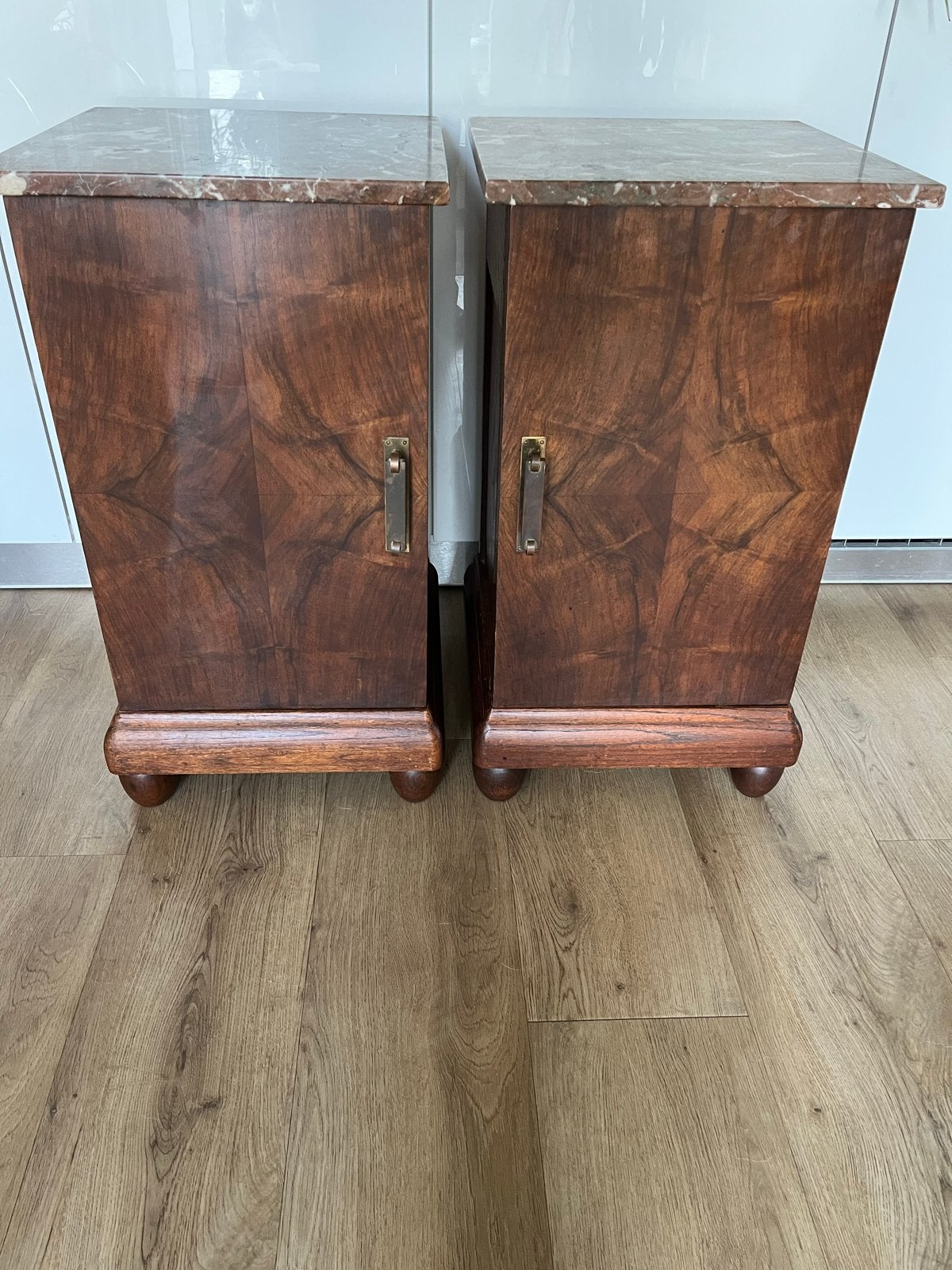 Set van 2 antieke Art Deco nachtkastjes met marmeren blad., Ophalen