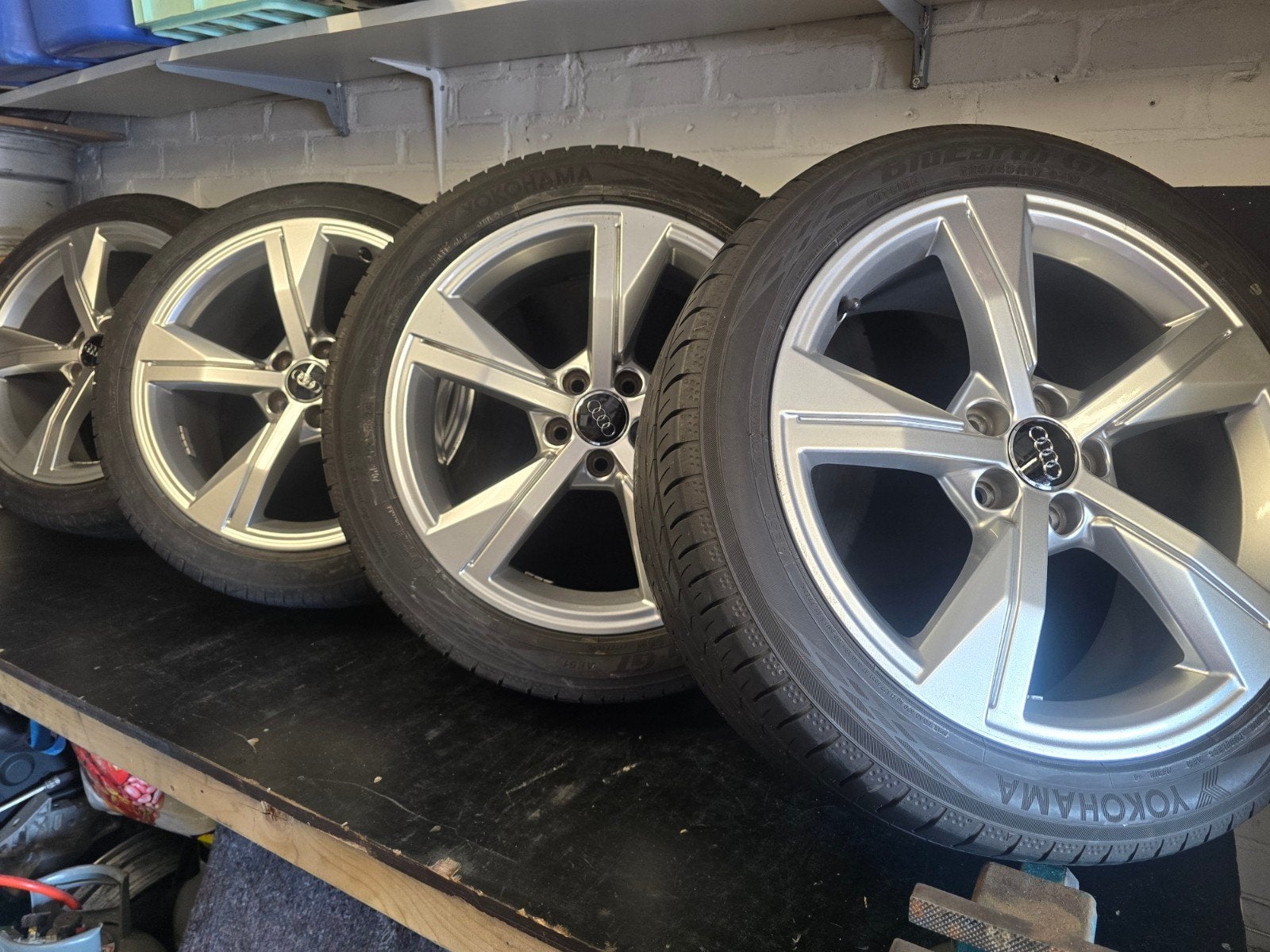 Audi A1 velgen met banden, Banden en Velgen, 17 inch, Ophalen of Verzenden, Personenwagen