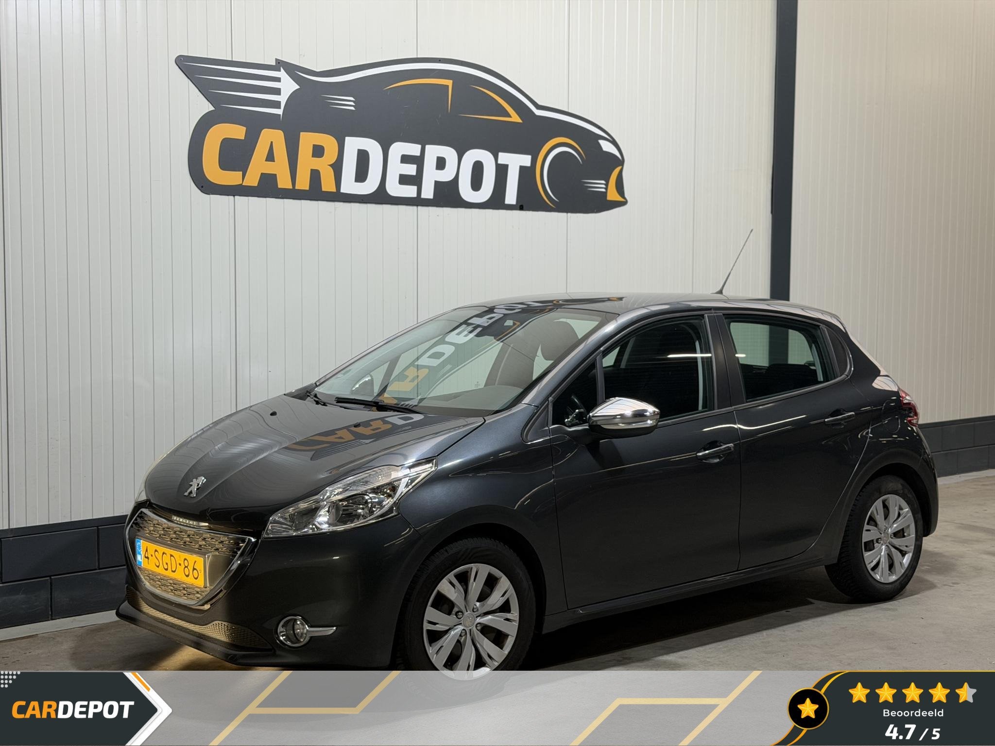 Peugeot 208 1.2 VTi Envy Super Netjes Trekhaak 5 Deurs, Auto's, Peugeot, Voorwielaandrijving, Euro 5, Stof, Gebruikt