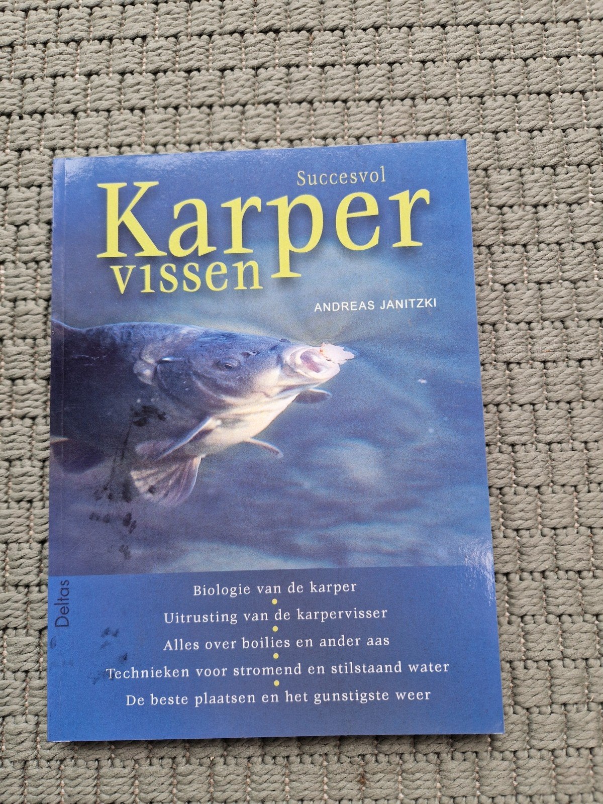 Te koop karperboekje Succesvol Karper vissen., Ophalen of Verzenden, Zo goed als nieuw, Overige typen
