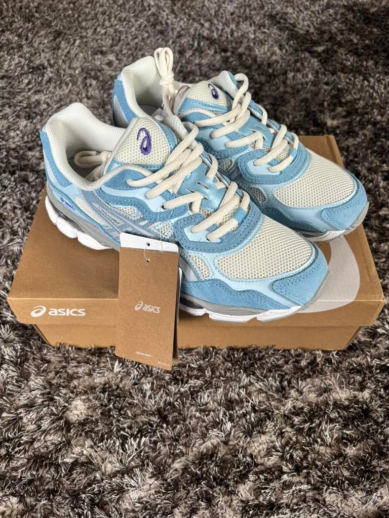 Asics blauw nieuw, Blauw, Nieuw, Ophalen of Verzenden, Veterschoenen
