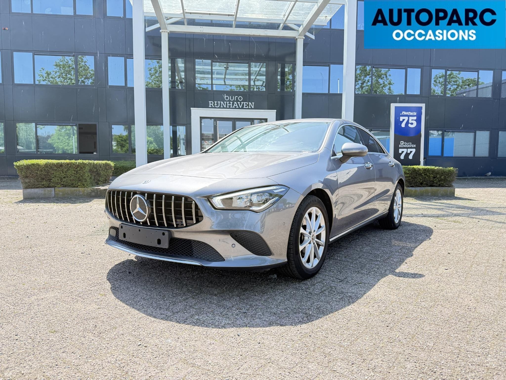 Mercedes CLA 180 Business Solution Essential , 55.666 KM, GR, Gebruikt, Zwart, 4 cilinders, Origineel Nederlands