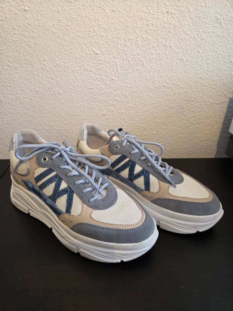 Super leuke dames sneakers, maat 40, weinig gedragen, Sub 55, Beige, Ophalen of Verzenden, Sneakers of Gympen