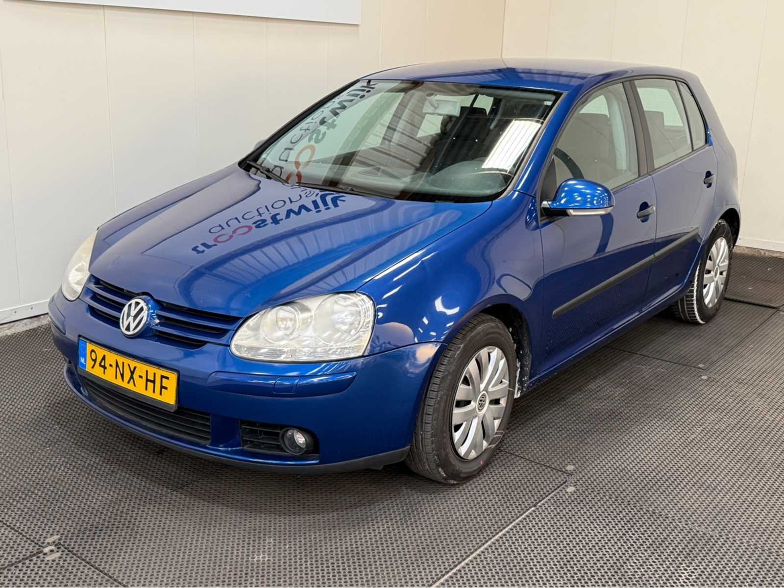 Volkswagen - Golf - 1.6 FSI Trendline - Personenauto - 2004, Voorwielaandrijving, Gebruikt, 4 cilinders, Blauw